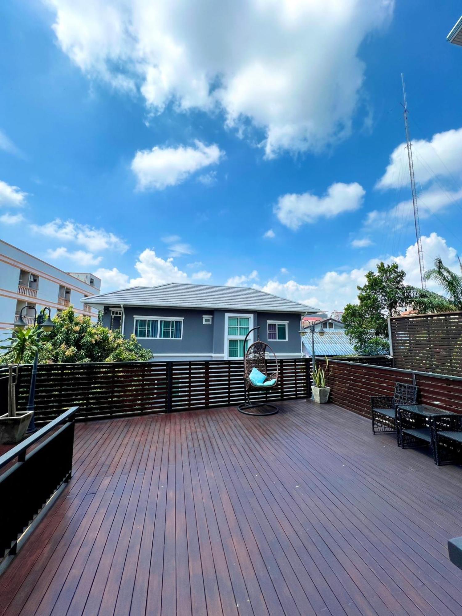 Yotaka Bangkok Hotel Exterior photo