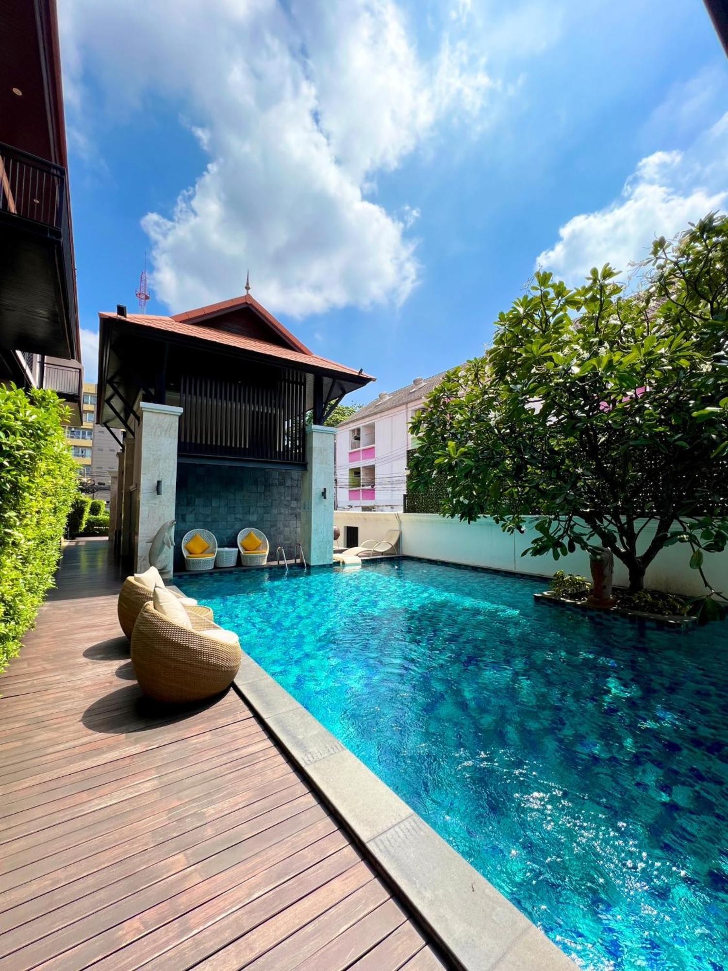 Yotaka Bangkok Hotel Exterior photo