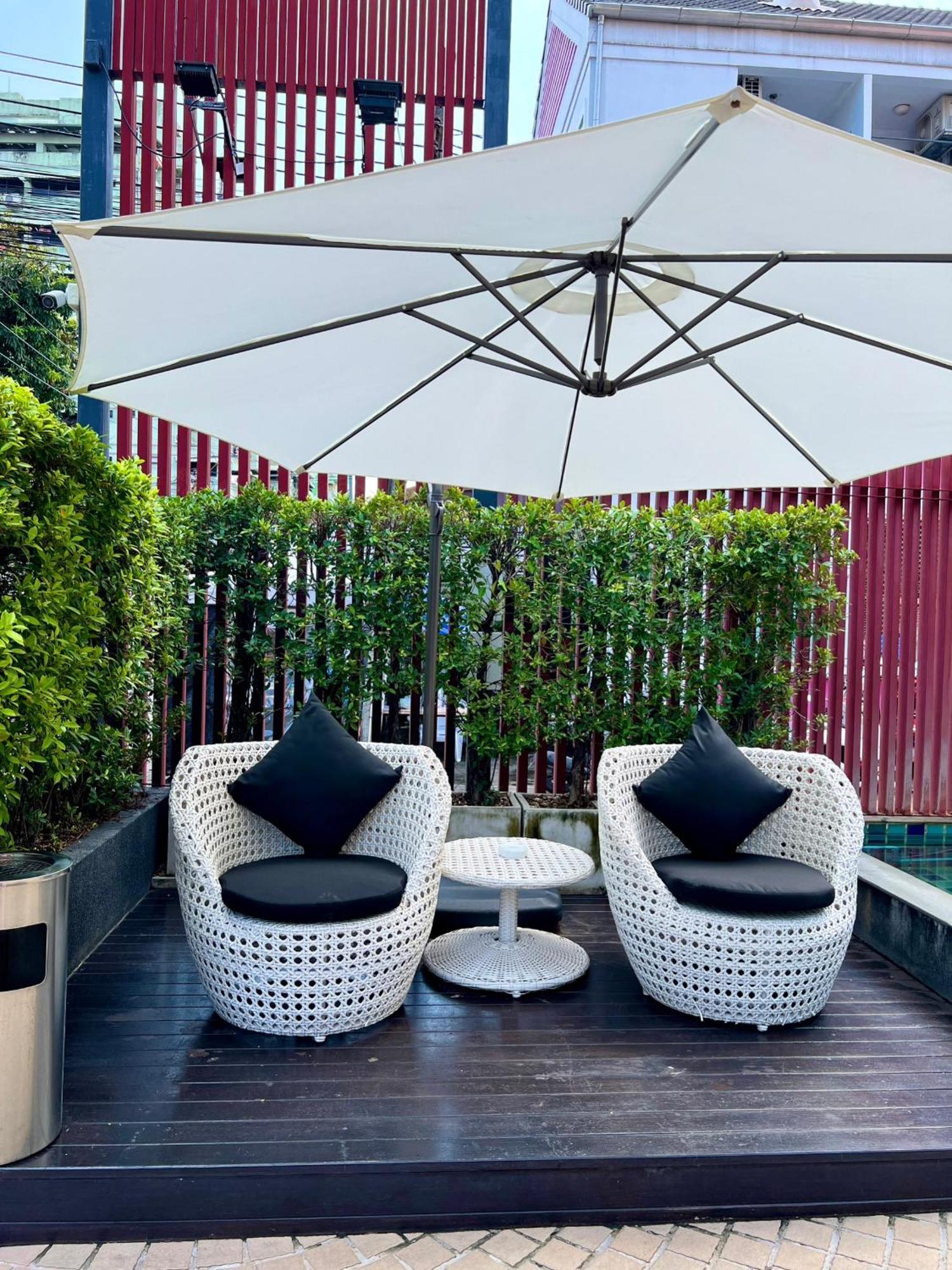 Yotaka Bangkok Hotel Exterior photo