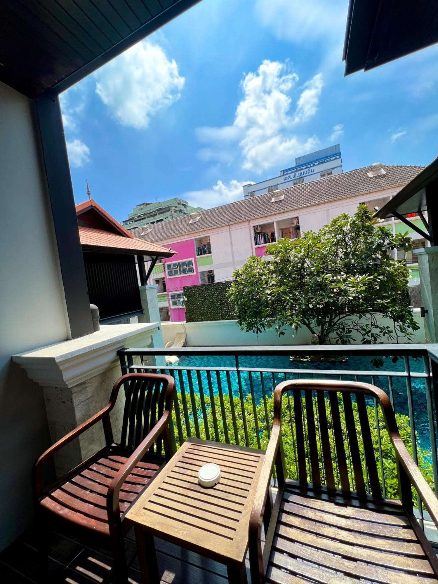 Yotaka Bangkok Hotel Exterior photo