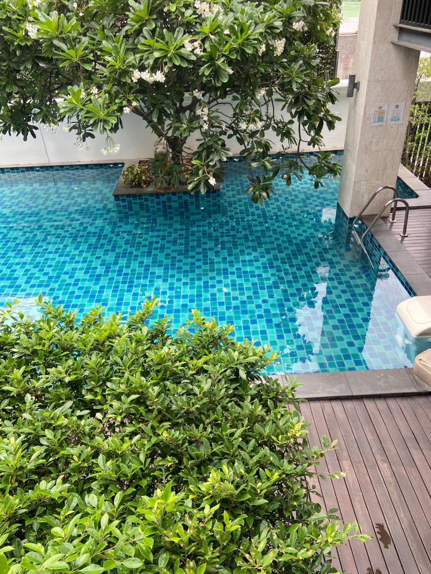 Yotaka Bangkok Hotel Exterior photo